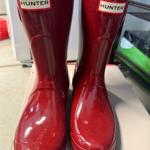 Hunter Red Glossy Footwear